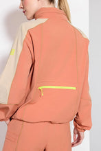 Load image into Gallery viewer, Rove Packable Stowaway Hood Jacket
